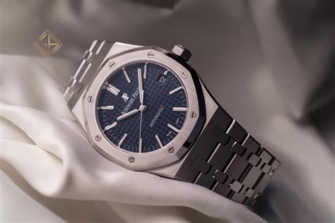 audemars piguet royal oak reviews.